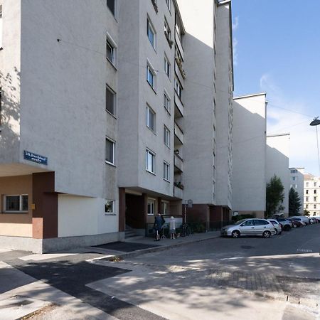 Two Bedrooms - 85 Squaremeters - 4 Min To U6 Dresdner Str Viyana Dış mekan fotoğraf