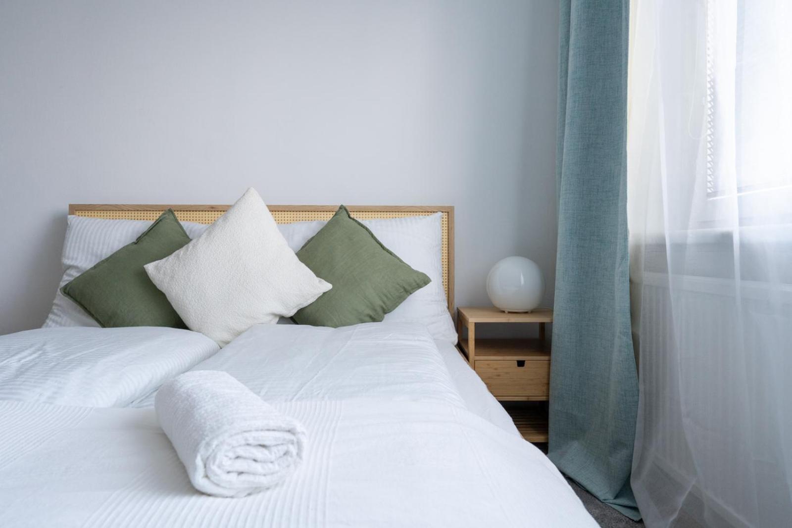Two Bedrooms - 85 Squaremeters - 4 Min To U6 Dresdner Str Viyana Dış mekan fotoğraf