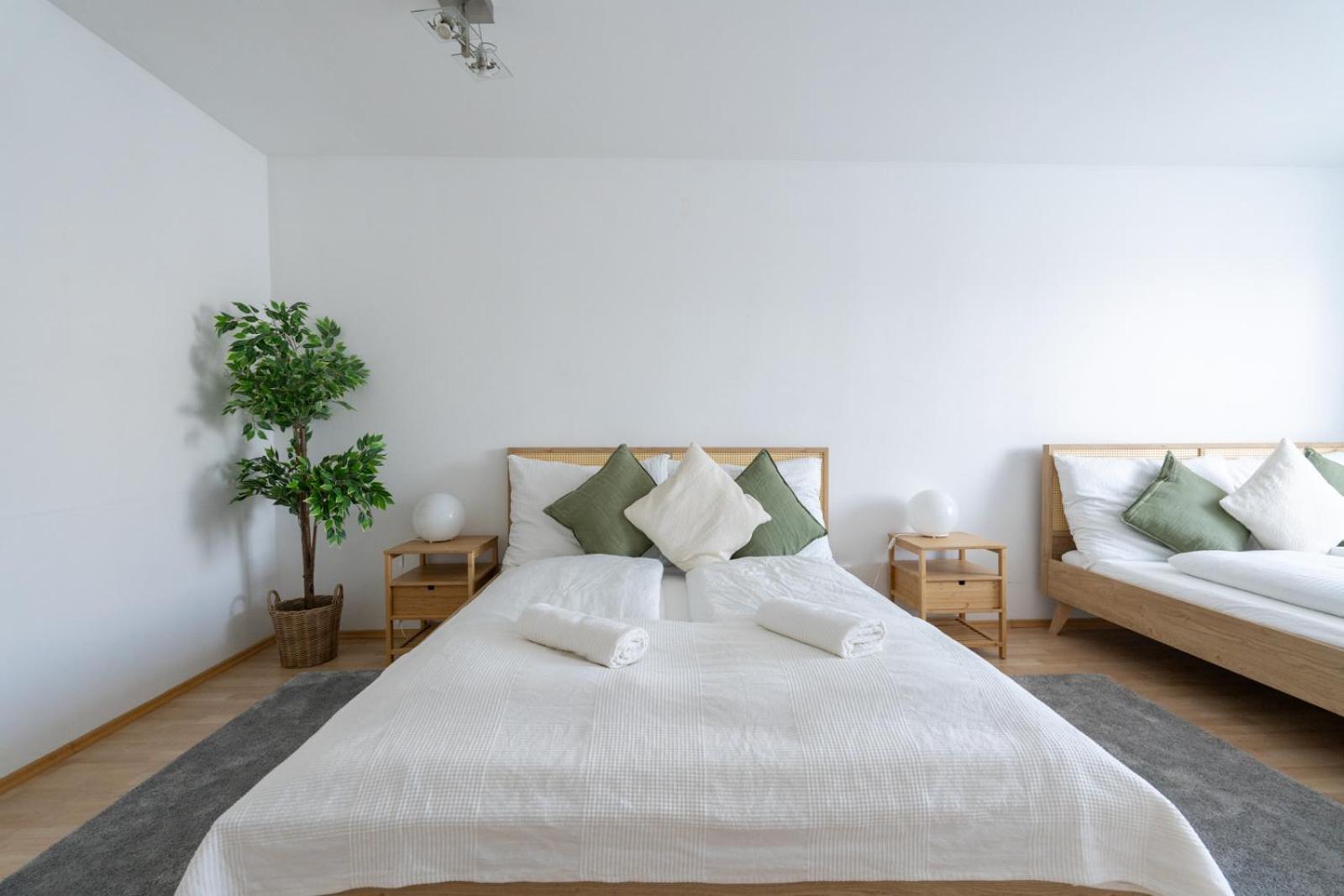 Two Bedrooms - 85 Squaremeters - 4 Min To U6 Dresdner Str Viyana Dış mekan fotoğraf